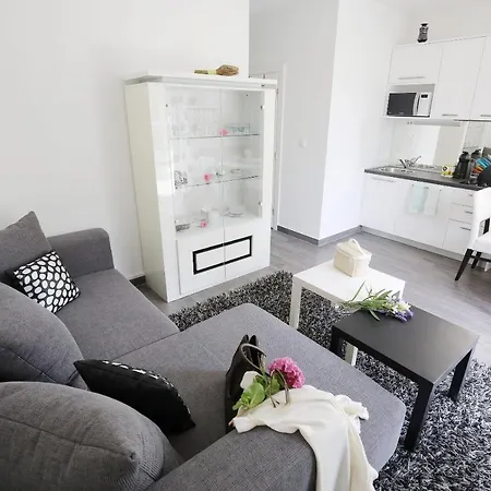 Kozino Nicole Design Apartment Exterior photo