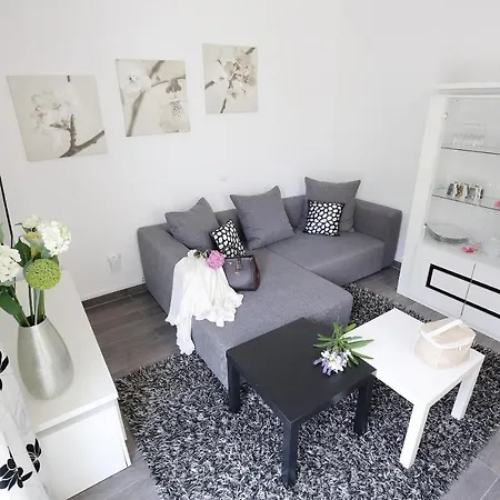 Kozino Nicole Design Apartment Exterior photo