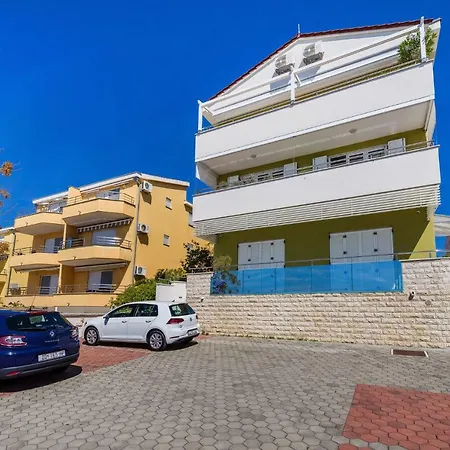 Kozino Nicole Design Apartment Exterior photo