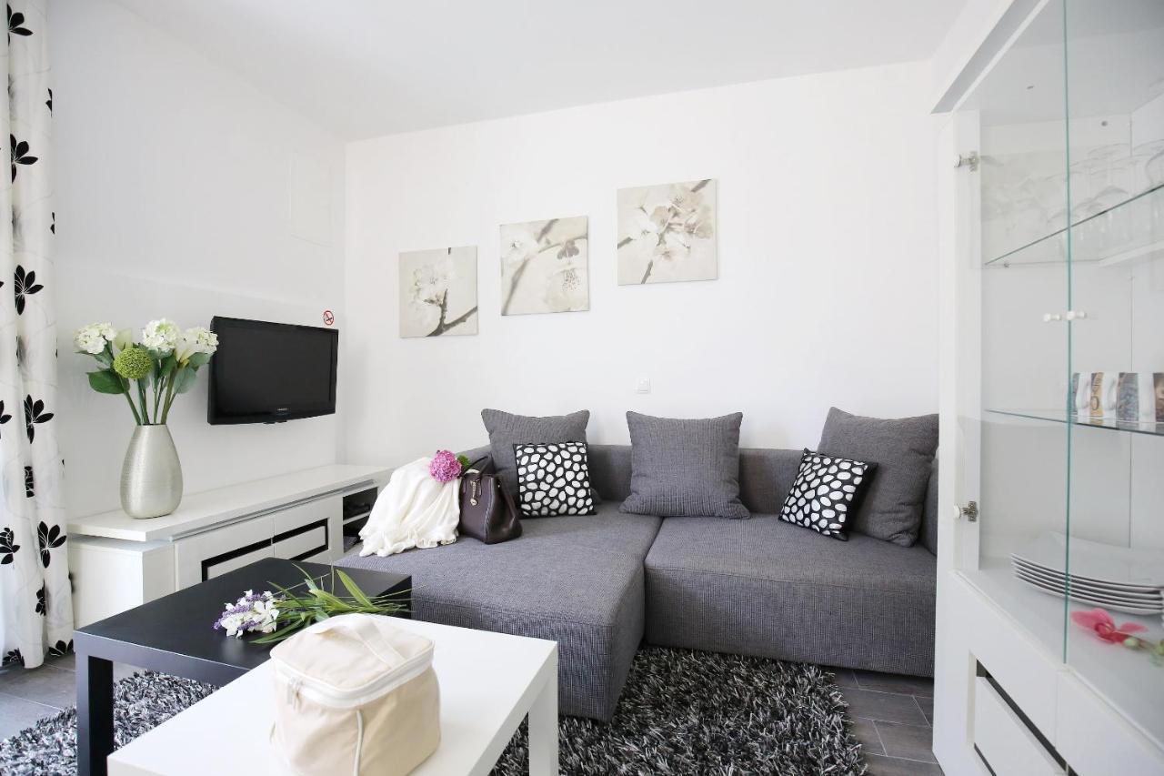 Nicole Design