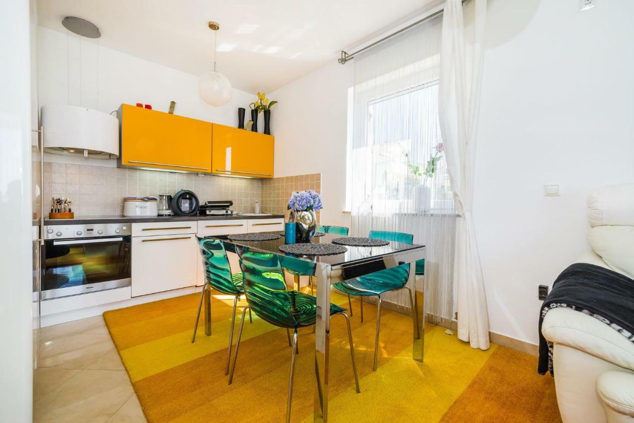 Apartment Nicole Design Kozino